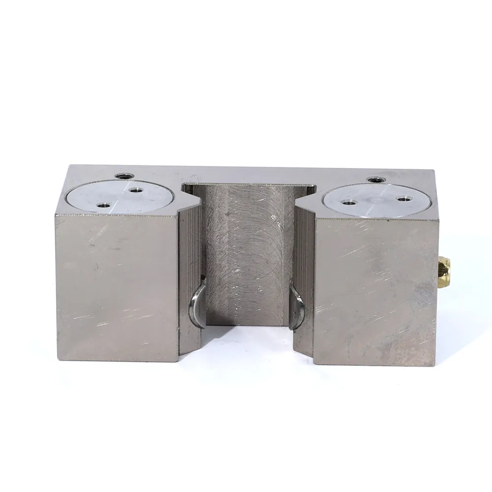 AK35R MK3501E Rail Clamp